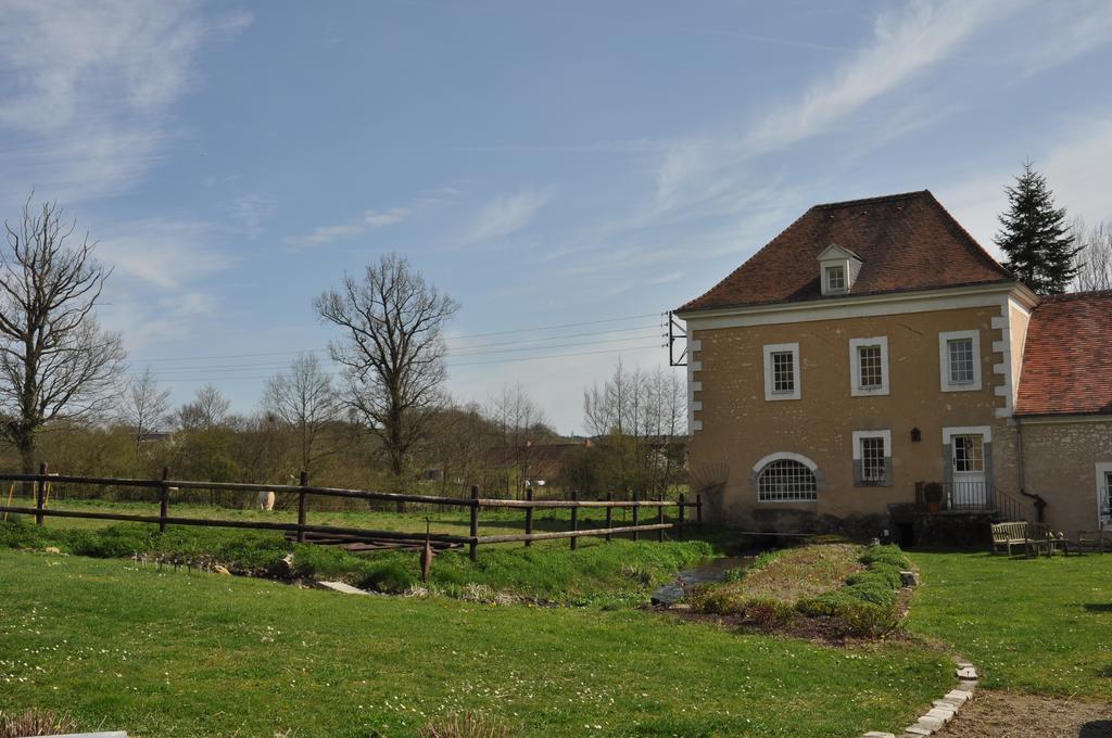 Moulin De Morance Bed & Breakfast Ecommoy Dış mekan fotoğraf